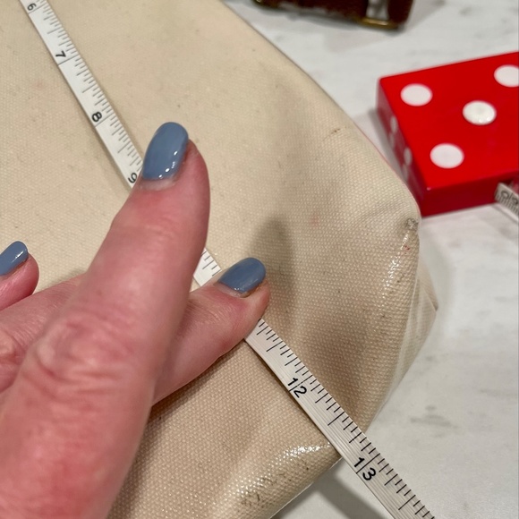 Bloomingdales  Little brown bag style Medium Laptop Case - Picture 9 of 9